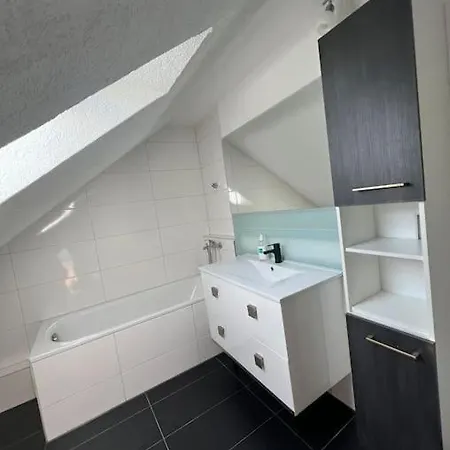 Apartmán Moderne Gemuetliche 2-zimmer Bad-cannstatt