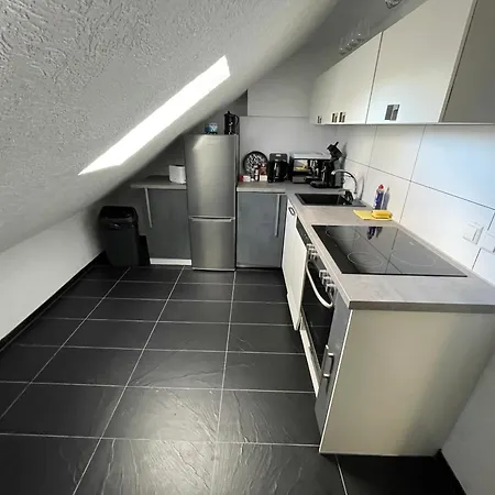 Appartamento Moderne Gemuetliche 2-zimmer Bad-cannstatt *