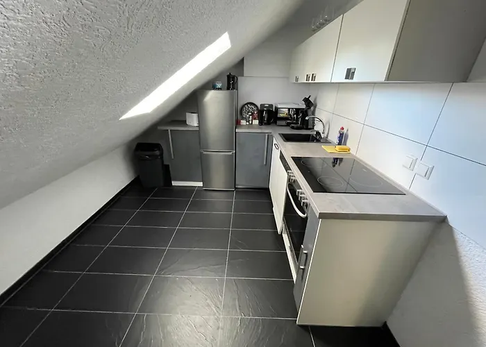 Appartamento Moderne Gemuetliche 2-zimmer Bad-cannstatt *